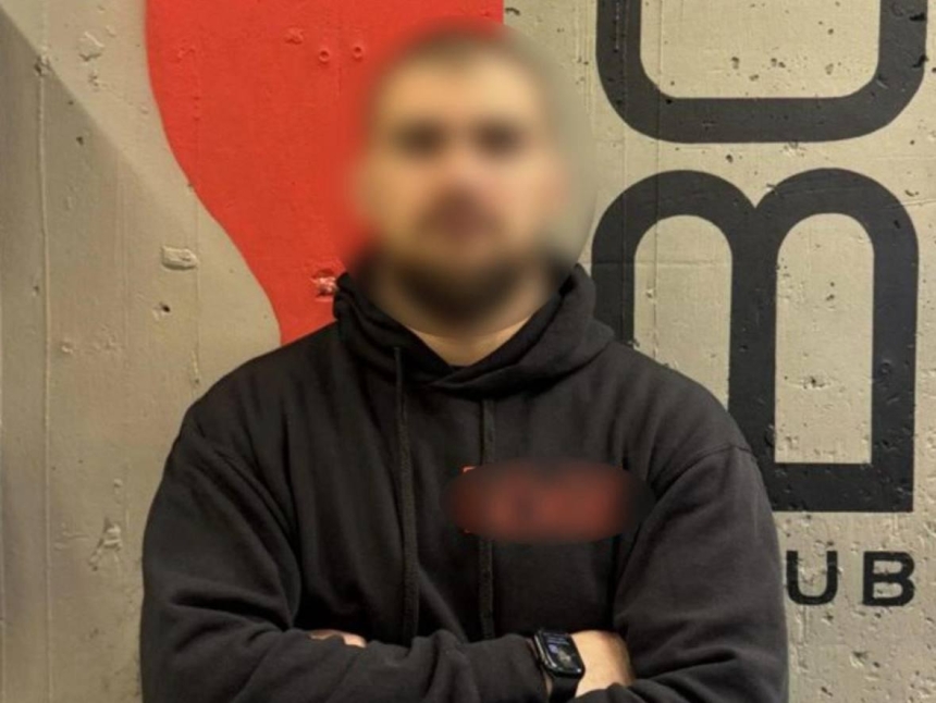 На блокпосту у Києві п'яний майстер спорту з ММА вдарив нацгвардійця На блокпосту у Києві п'яний майстер спорту з ММА вдарив нацгвардійця