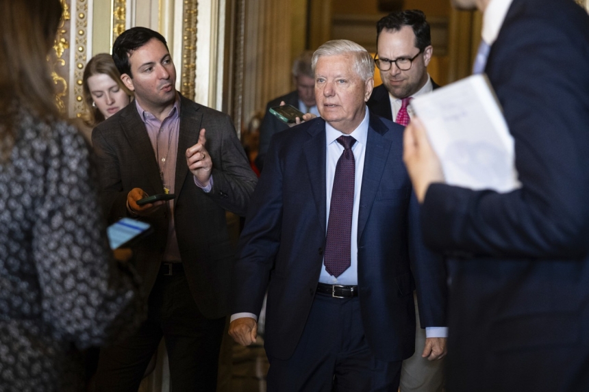 Закон об адских санкциях США против РФ, вероятно, существенно смягчат, - Politico Закон об адских санкциях США против РФ, вероятно, существенно смягчат, - Politico