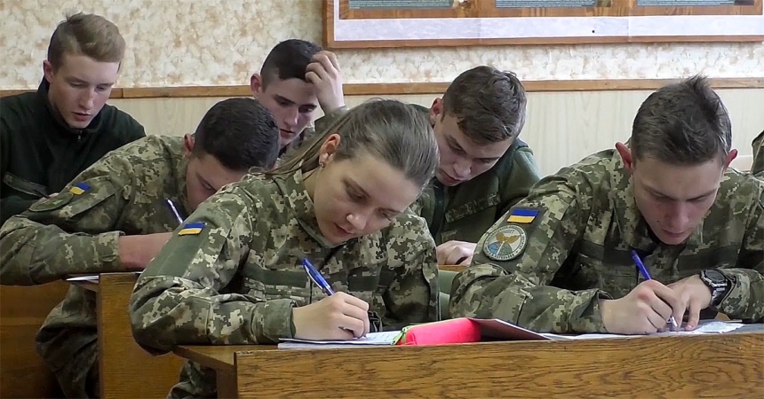 В ВСУ увеличат срок базовой подготовки и усилят защиту учебных центров, - Сырский